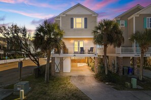 Exterior - Beachfront 5BR Home w/ Private Pool & Ocean Views (Surfside Beach)