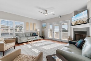 TV - Beachfront 5BR Home w/ Private Pool & Ocean Views (Surfside Beach)