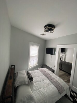 2 quartos, ferros/tábuas de passar roupa, Wi-Fi de cortesia