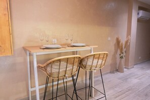 تناول الطعام