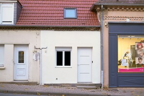 تفاصيل الفندق من الخارج