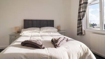 3 camere, con stile personalizzato, con arredamento individuale