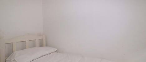 3 bedrooms, individually decorated, individually furnished, free WiFi