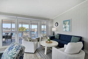 Televisión y reproductor de DVD 