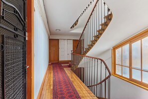 Apartment | Interior - Charming Apartment 1 Bedroom Heart 16th in Paris (Paris)