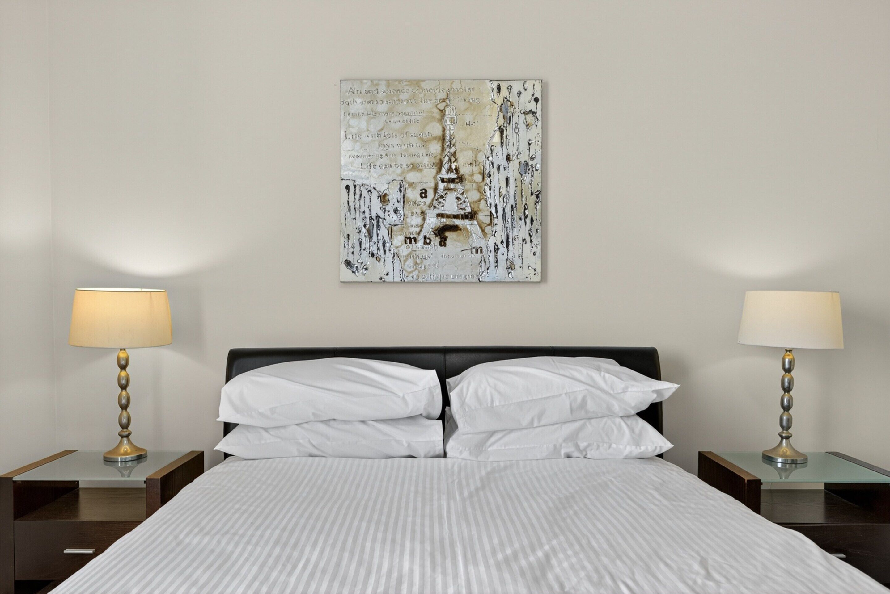 2 bedrooms, iron/ironing board, bed sheets