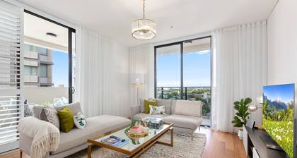 Central Redfern Home With Balcony Escape