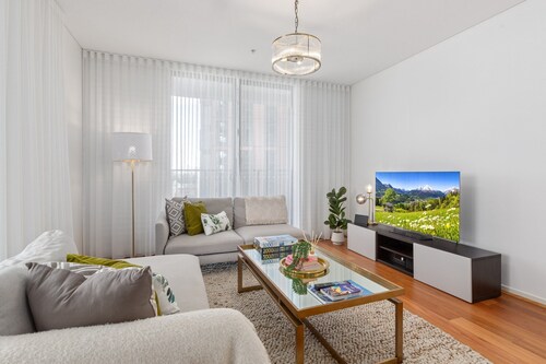 Central Redfern Home With Balcony Escape
