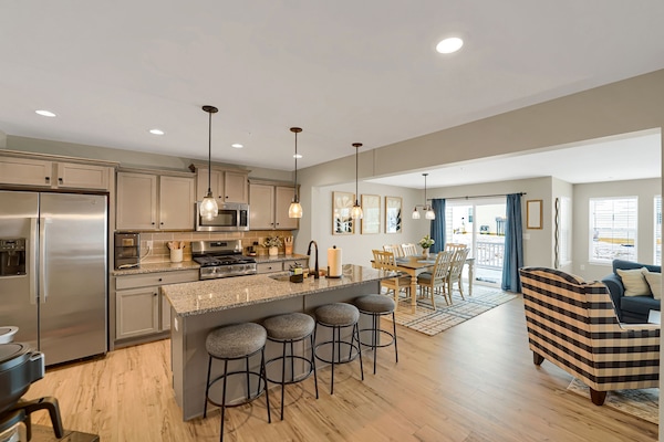 Kitchen island with Granite