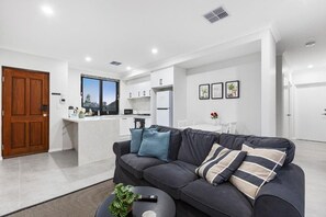 Living area - Premium Modern Homestay Walk to Curtin  (Saint James)