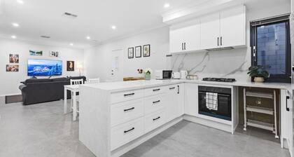Premium Modern Homestay-Walk to Curtin University-Shared Kitchen