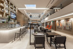 Bar (in der Unterkunft)