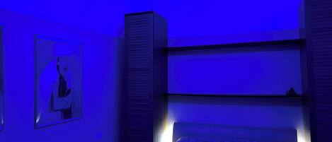 1 dormitori, planxa i posts de planxar, wifi i roba de llit