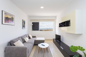 Smart TV - Home2Book Coastal Hideaway, Los Abrigos (Los Abrigos)