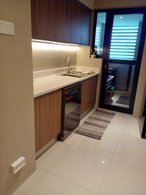 Comfort-Doppelzimmer, Poolblick | Eigene Küche