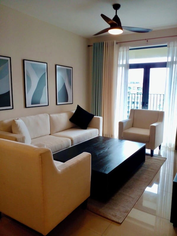 Living area - gems havelock apartment (Colombo)