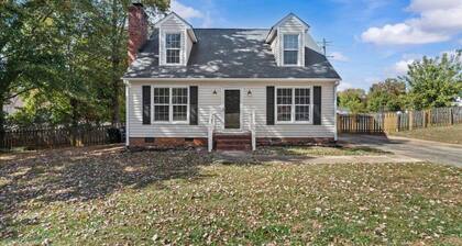 Midterm 3BR/2BA Rental near Pelham Rd Greenville SC