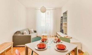 Interior - Welcome to Casa del Sale, a comfortable holiday apartment located right in the center of La Spezia – the perfect base to explore the wonders of the Cinque Terre and the Gulf of Poets.The apartment is cozy, well-kept, and equipped with everything you ne (La Spezia)