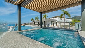 Pool - Rooftop Pool + Hot tub + Gym | Romantic Zone Haven (Puerto Vallarta)