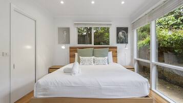 Apartment | 3 bedrooms, bed sheets