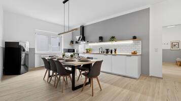 Apartment, City View | Private kitchen | High chair