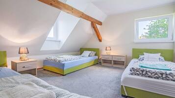 4 chambres, lit parapluie, Wi-Fi gratuit, draps fournis