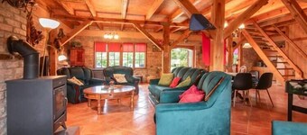 Atmospheric holiday home with a swimming pool