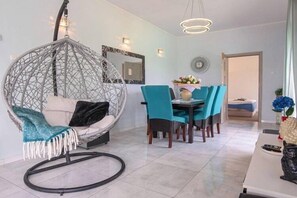 Interior - Luxurious holiday home with swimming pool (Anielino)