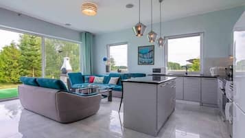 Smart TV, fireplace, table football, ping pong