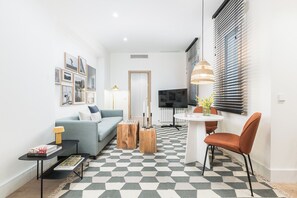 Living area - Doctor Castelo XXXI - One Bedroom Apartment, Sleeps 2 (Madrid)