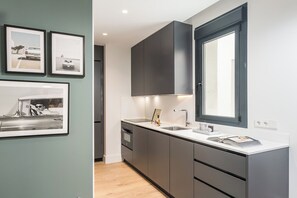 Refrigerador, microondas, horno y lavavajillas 