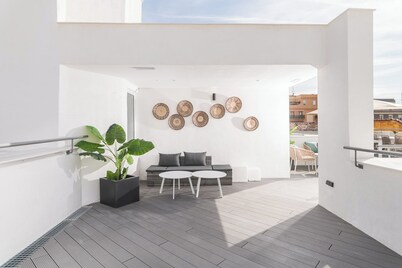 Doctor Castelo XL - One Bedroom Apartment, Sleeps 2
