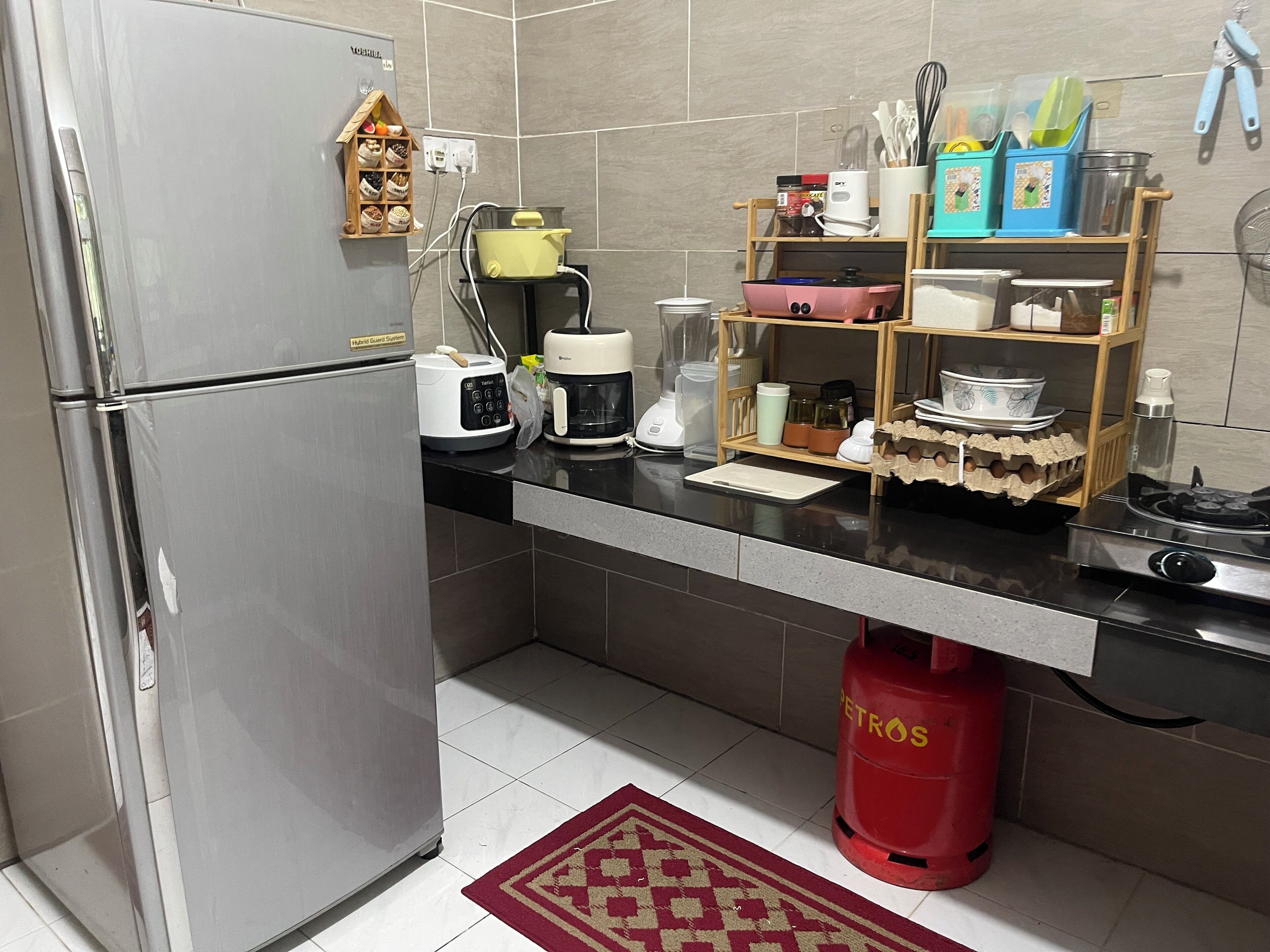 Townhouse Keluarga, Bebas Asap Rokok, AC | Dapur pribadi