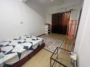 Maison en rangée familiale, non-fumeur, climatisation | Fer et planche à repasser, accès au Wi-Fi (inclus)