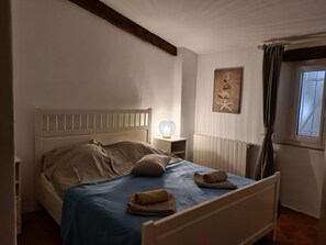 House | 3 bedrooms, individually furnished, bed sheets - Beautiful Detached Villa With Pool (Flayosc)