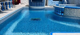 Marvelous 4-bedroom villa in welcoming Palmira for your getaway to enjoy