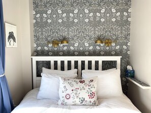 3 quartos, ferros/tábuas de passar roupa, Wi-Fi, roupa de cama