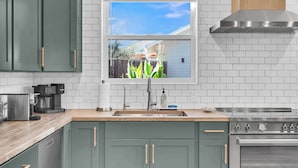 Unclassified image, 5 of 33, button - BeSPOKE on Oak-Downtown & Hot Tub (Paso Robles)