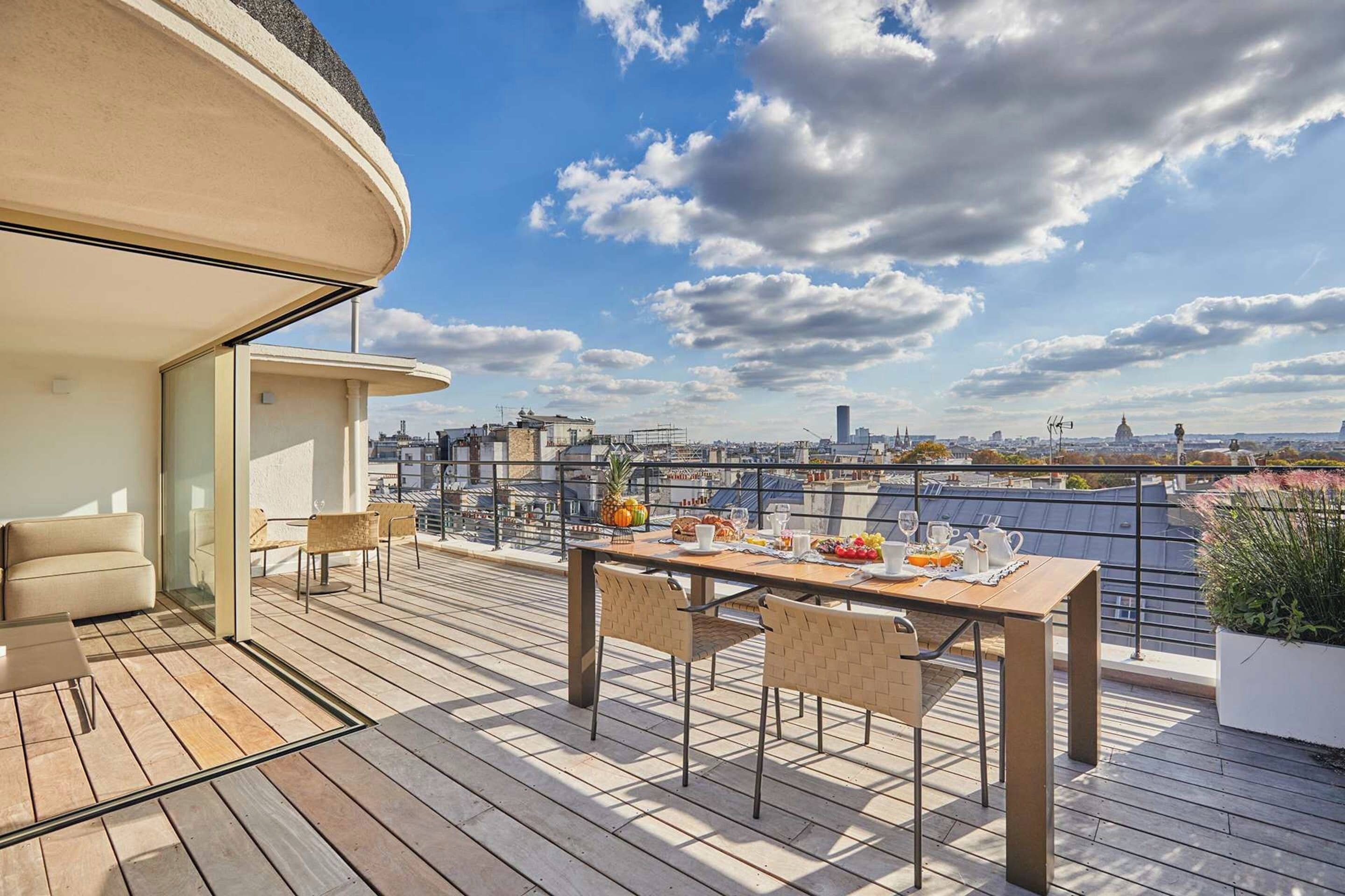 Apartamento | Restaurante al aire libre