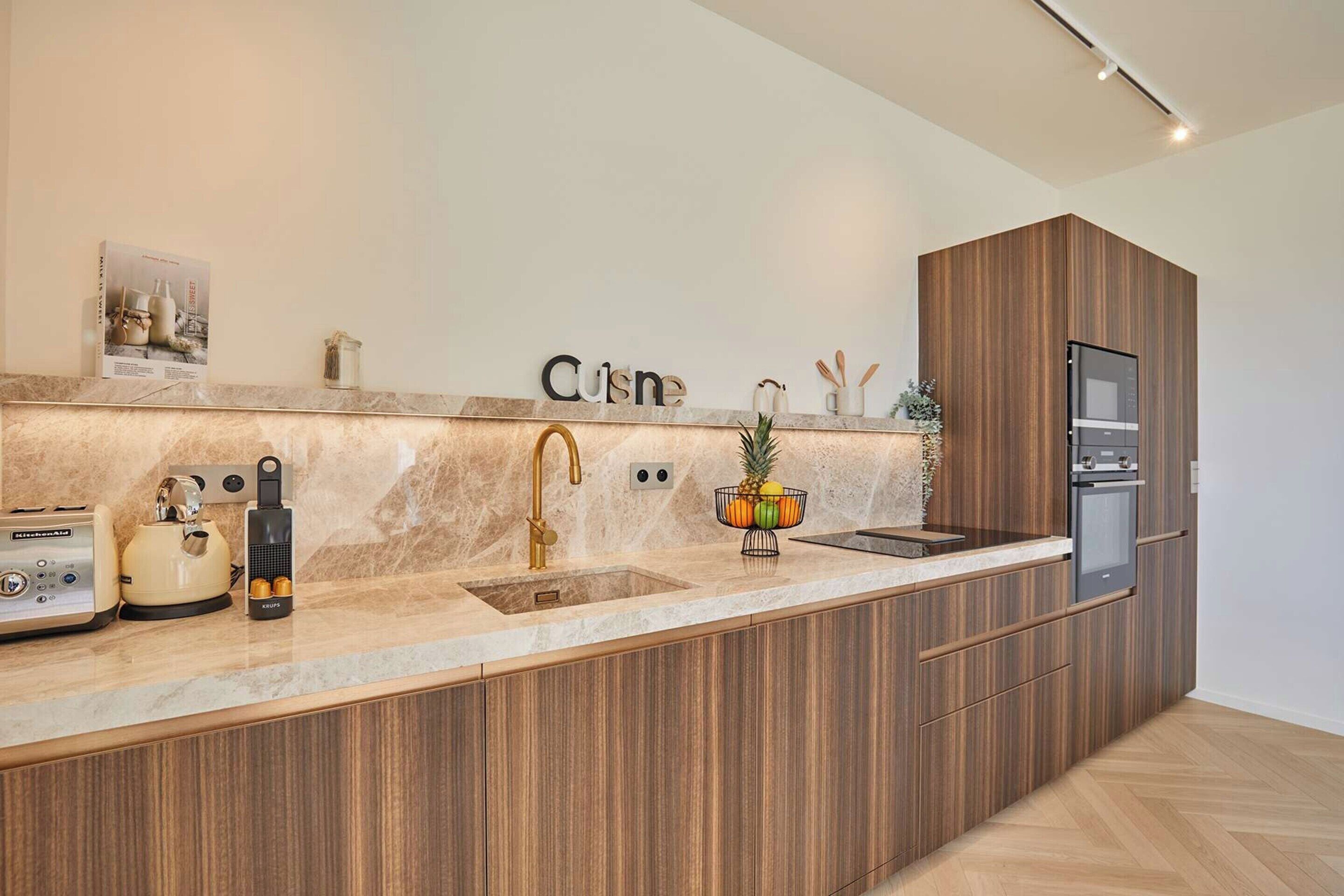 Apartamento | Cocina privada | Frigorífico, microondas, horno y lavavajillas