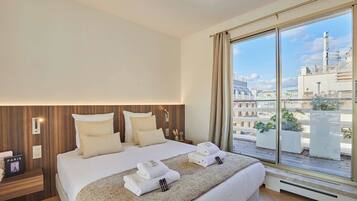 1 bedroom, laptop workspace, iron/ironing board, bed sheets