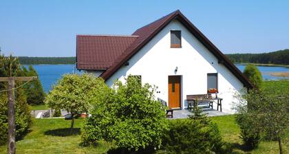Holiday Apartment With Fireplace, Lake View