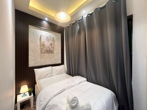 Iron/ironing board, free WiFi - Attraction Partition Room in Tecom (Dubai)