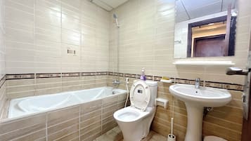 Serviettes fournies, papier de toilette