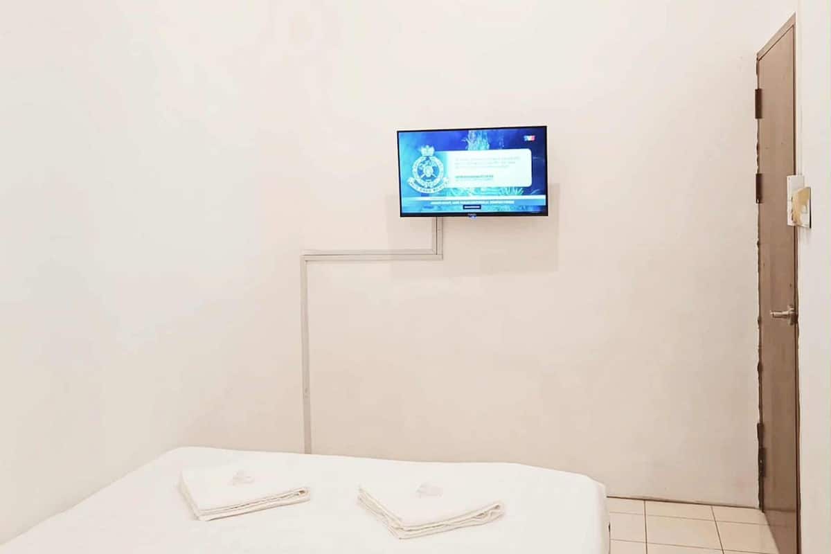 Habitación doble económica | Escritorio y wifi gratis