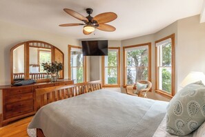 Iron/ironing board, Internet, bed sheets - Gorgeous pet-friendly soundfront home w/ pool, hot tub, & elevator by Sun Realty (Kitty Hawk)