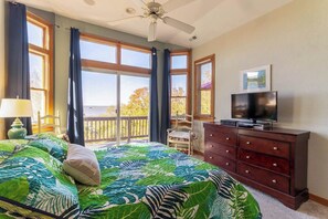 Iron/ironing board, Internet, bed sheets - Soundfront pet-friendly Corolla home w/ private pool & hot tub! (Corolla)