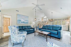 TV, fireplace, DVD player - Pet-friendly oceanside Duck home with hot tub by Sun Realty (Duck)