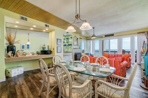 Dining - Oceanfront condo w/ incredible views & community pool! (Kill Devil Hills)