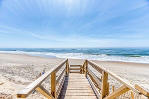 Beach - Pet-friendly oceanside Hatteras home just 200' from beach access! (Hatteras)